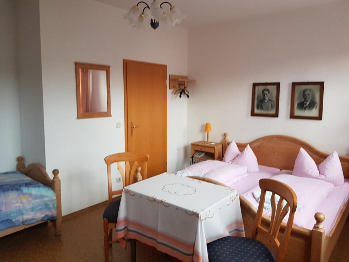 Gasthaus Und Hotel Peterhaensel Spechtsbrunn 外观 照片